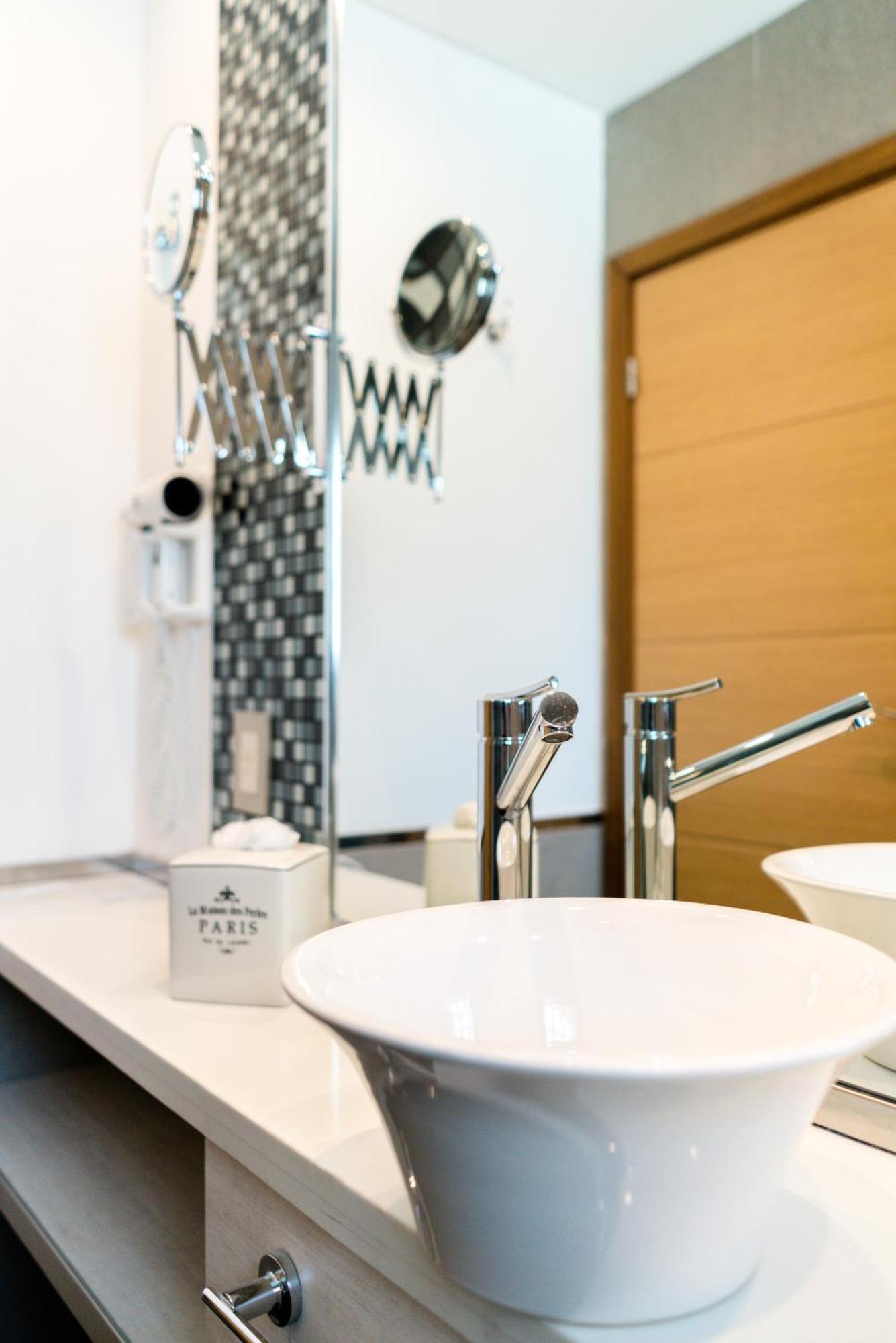Sofia Soberana Hotel Boutique Bahía Blanca Eksteriør bilde